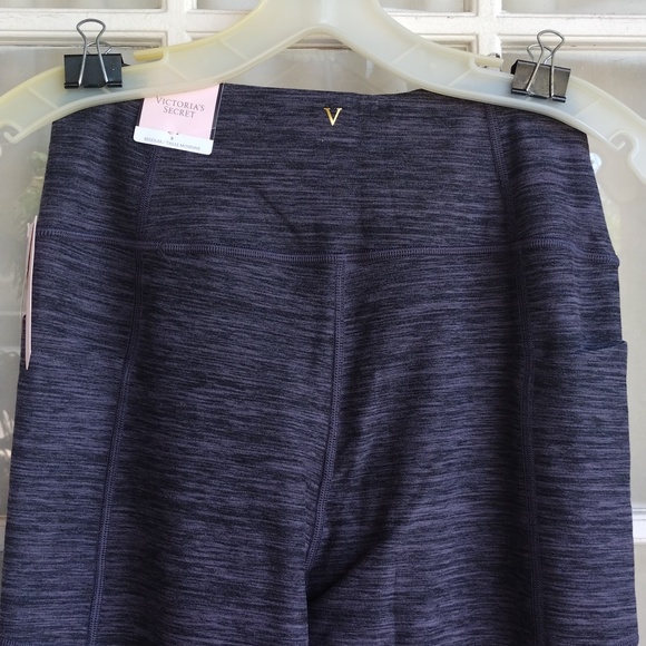 Victoria's secret incredible essential leggings with pockets size 8 NWT - Picture 6 of 10